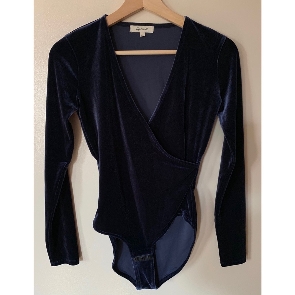 Madewell • XS • Long Sleeve Blue Velvet Bodysuit